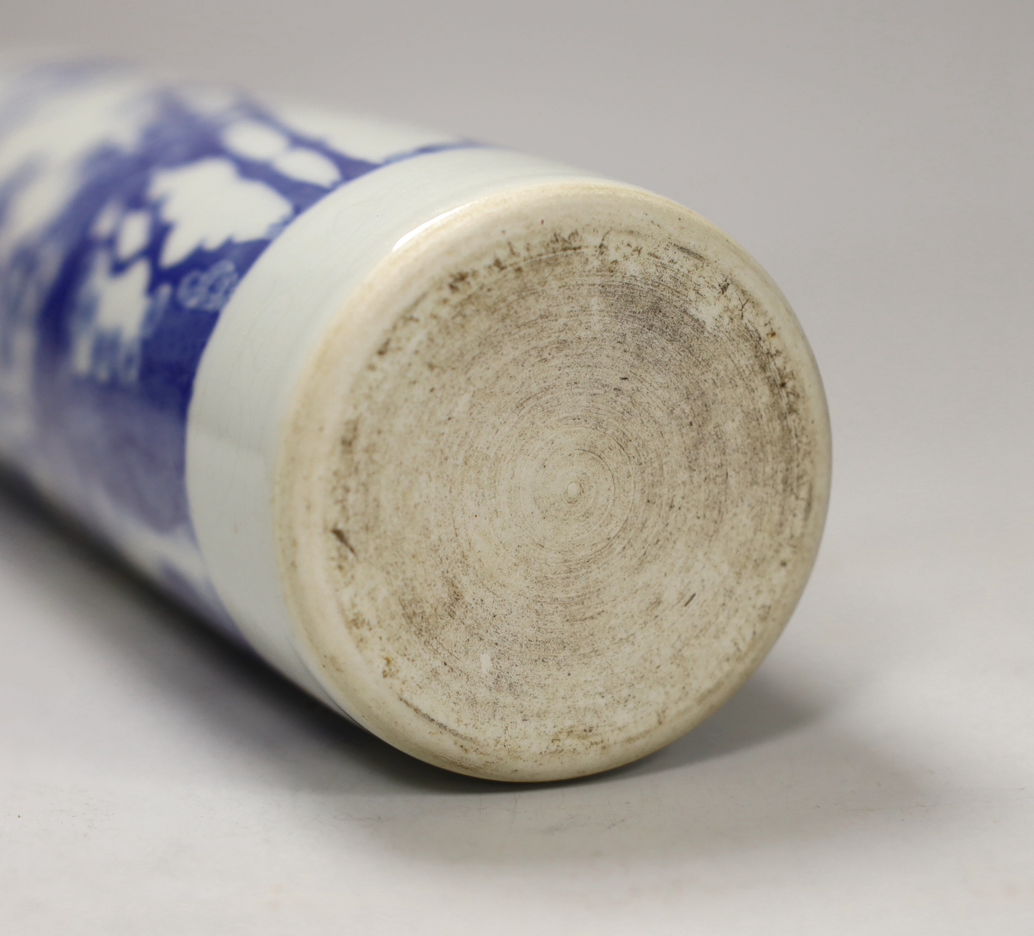 A Chinese blue and white sleeve vase, 33cm